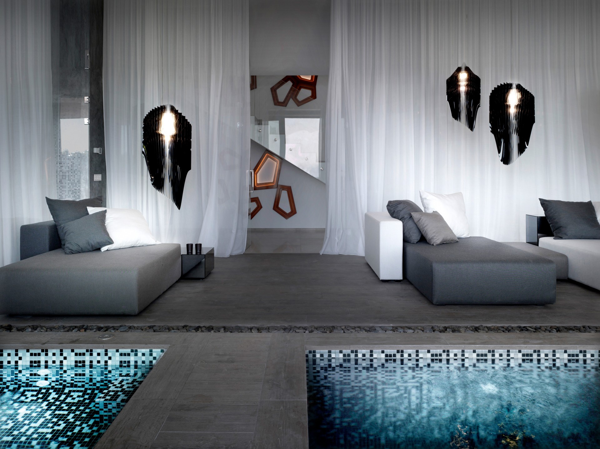 Contrasting textures,